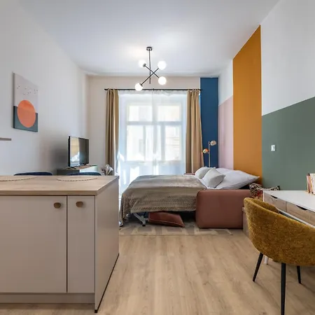 Апартаменты Chlumova Nest - Serene Retreat