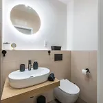 Chlumova Nest - Serene Studio Retreat Prague