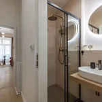 Chlumova Nest - Serene Studio Retreat Apartment Prague