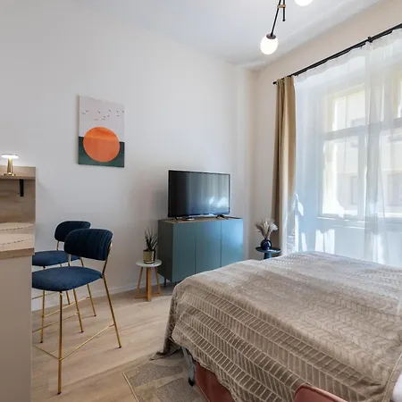 Zizkov Nest Serene Retreat Appartement